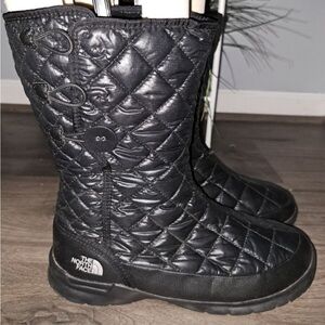 LIKE NEW ! The NORTH FACE winter boot